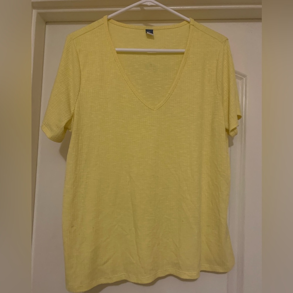 Pale yellow ribbed Old Navy top